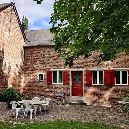 Uw Eigen Boerderij Bij Le Moulin De La Place Hargicourt Exterior foto